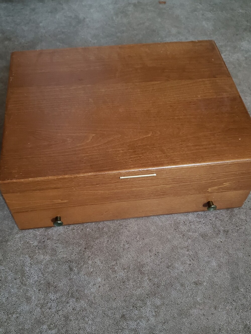 vintage McGraw tarnish-proof wooden silverware storage chest - Picture 5 of 5